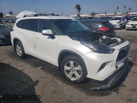 ✅ 2022 Toyota Highlander LE • VIN: 5TDZZRAH2NS142389 • Lot: 90516555. Listed on Copart with 88,574 mi. Free auction sales archive from the USA and detailed vehicle history report at DreamBid. Image 4.