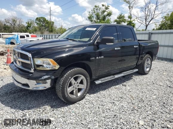 ✅ 2009 Dodge 1500 Sport • VIN: 1D3HB13T79S743160 • Lot: 52738985. Wystawiony na Copart z przebiegiem 212 079 mil. Bezpłatny archiwum sprzedaży aukcyjnych z USA i szczegółowy raport historii pojazdu na DreamBid. Zdjęcie 1.