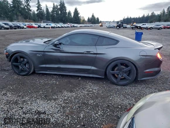 ✅ 2018 Ford Mustang GT Premium • VIN: 1FA6P8CF0J5166159 • Lot: 95095395. Listed on Copart with 88,516 mi. Free auction sales archive from the USA and detailed vehicle history report at DreamBid. Image 2.