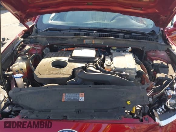 ✅ 2016 Ford Fusion Titanium • VIN: 3FA6P0SU0GR123335 • Lot: 43664496. Listed on IAAI with 105,830 mi. Free auction sales archive from the USA and detailed vehicle history report at DreamBid. Image 10.