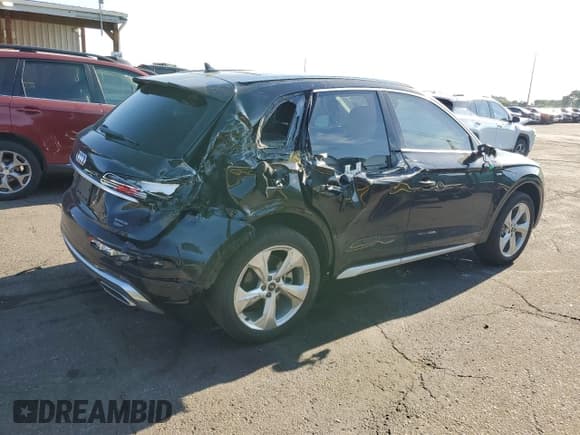 ✅ 2023 Audi Q5 S line Prestige • VIN: WA1FAAFY7P2165191 • Lot: 63031395. Wystawiony na Copart z przebiegiem 12 694 mil. Bezpłatny archiwum sprzedaży aukcyjnych z USA i szczegółowy raport historii pojazdu na DreamBid. Zdjęcie 3.