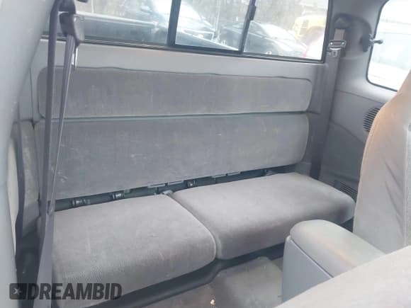 ✅ 2000 Dodge Dakota Sport • VIN: 1B7GG22N9YS515836 • Lot: 42009948. Wystawiony na IAAI z przebiegiem 128 982 mil. Bezpłatny archiwum sprzedaży aukcyjnych z USA i szczegółowy raport historii pojazdu na DreamBid. Zdjęcie 8.