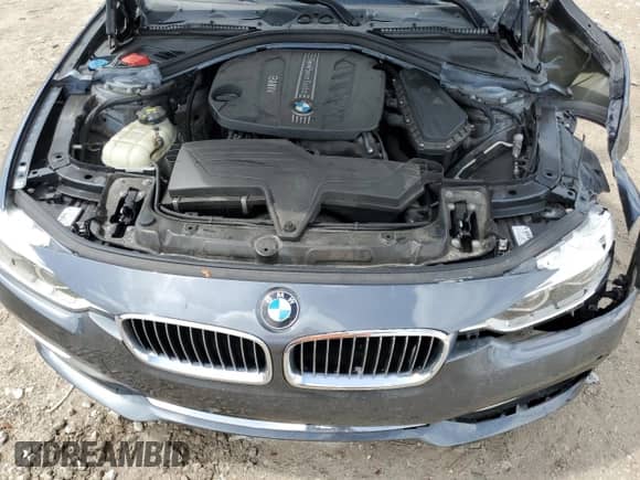 2018 BMW 3 Series 328d xDrive с VIN WBA8J1C51JA379516, выставлен на аукционе Copart как лот 60606515 с пробегом 69 578 миль миль и Списание • Salvage title. История ставок и продаж доступна на DreamBid. Изображение 11.