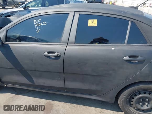 ✅ 2018 Kia Rio LX • VIN: 3KPA24AB0JE048516 • Лот: 42931028. Опубликован ранее на IAAI с пробегом Не указан. Бесплатный доступ к архиву аукционных продаж из США и подробный отчёт об истории автомобиля на DreamBid. Изображение 14.