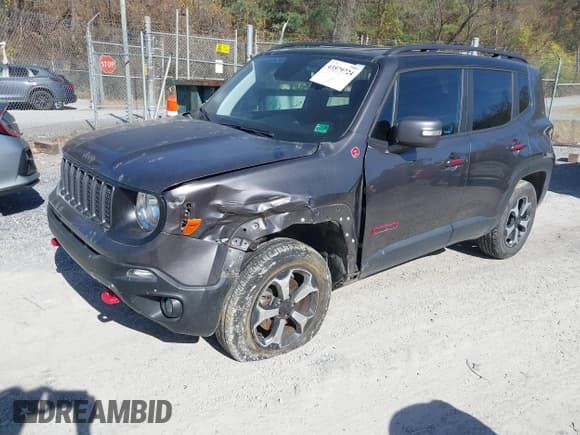 ✅ 2019 Jeep Renegade Trailhawk • VIN: ZACNJBC16KPK43700 • Lot: 43579724. Listed on IAAI with 55,372 mi. Free auction sales archive from the USA and detailed vehicle history report at DreamBid. Image 17.