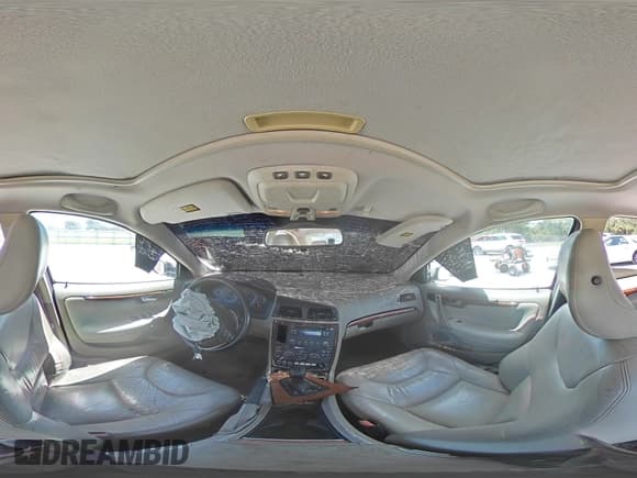 ✅ 2005 Volvo S60 • VIN: YV1RS612X52457585 • Лот: 68865105. Опубликован ранее на Copart с пробегом Не указан. Бесплатный доступ к архиву аукционных продаж из США и подробный отчёт об истории автомобиля на DreamBid. Изображение 15.