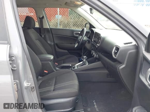 ✅ 2021 Hyundai Venue SEL • VIN: KMHRC8A37MU096631 • Lot: 41513891. Listed on IAAI with 116,299 mi. Free auction sales archive from the USA and detailed vehicle history report at DreamBid. Image 5.