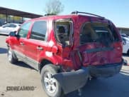 ✅ 2006 Ford Escape XLT • VIN: 1FMCU031X6KD46393 • Lot: 43641825. Wystawiony na IAAI z przebiegiem 176 879 mil. Bezpłatny archiwum sprzedaży aukcyjnych z USA i szczegółowy raport historii pojazdu na DreamBid. Zdjęcie 6.