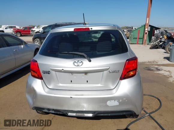 ✅ 2015 Toyota Yaris LE • VIN: VNKKTUD39FA042365 • Лот: 43520514. Опубликован ранее на IAAI с пробегом 191 125 миль. Бесплатный доступ к архиву аукционных продаж из США и подробный отчёт об истории автомобиля на DreamBid. Изображение 16.