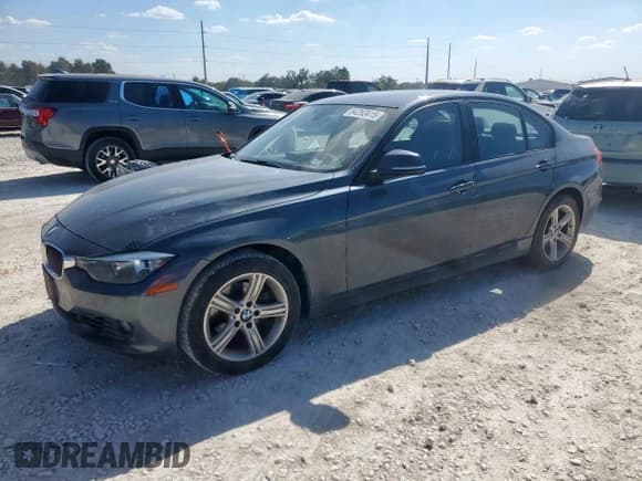 ✅ 2015 BMW 3 Series 328i xDrive • VIN: WBA3B5G58FNS17357 • Лот: 84263415. Опубликован ранее на Copart с пробегом 78 300 миль. Бесплатный доступ к архиву аукционных продаж из США и подробный отчёт об истории автомобиля на DreamBid. Изображение 1.