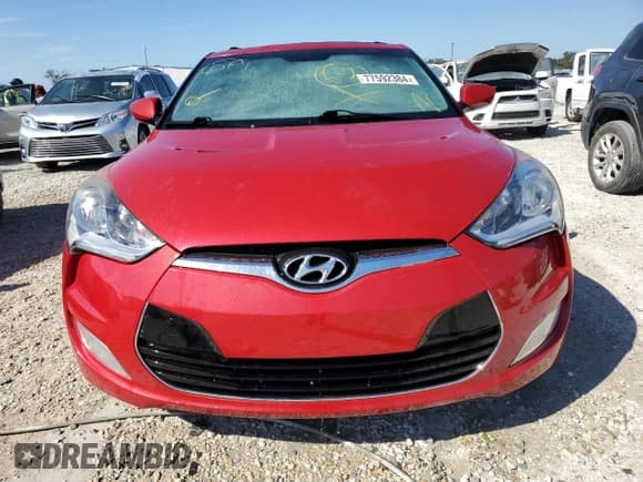✅ 2016 Hyundai Veloster • VIN: KMHTC6AD9GU300188 • Lot: 77592384. Wystawiony na Copart z przebiegiem 88 769 mil. Bezpłatny archiwum sprzedaży aukcyjnych z USA i szczegółowy raport historii pojazdu na DreamBid. Zdjęcie 5.