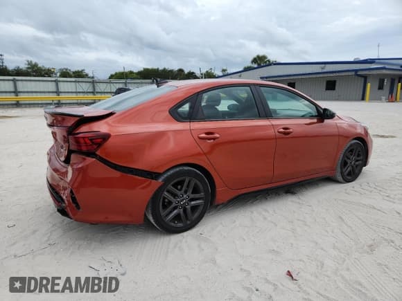 ✅ 2021 Kia Forte GT-Line • VIN: 3KPF34ADXME291873 • Lot: 91440085. Wystawiony na Copart z przebiegiem 77 488 mil. Bezpłatny archiwum sprzedaży aukcyjnych z USA i szczegółowy raport historii pojazdu na DreamBid. Zdjęcie 3.