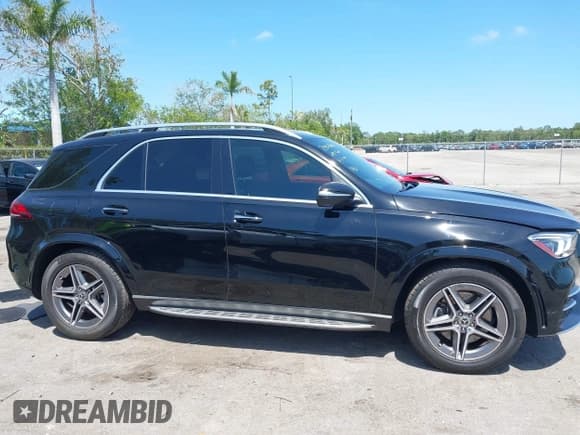 ✅ 2020 Mercedes-Benz GLE 450 • VIN: 4JGFB5KB9LA084071 • Lot: 42210710. Listed on IAAI with 36,180 mi. Free auction sales archive from the USA and detailed vehicle history report at DreamBid. Image 14.