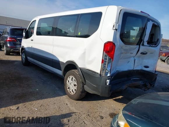 ✅ 2021 Ford Transit Passenger XL • VIN: 1FBAX2Y80MKA30698 • Lot: 40880936. Listed on IAAI with 119,808 mi. Free auction sales archive from the USA and detailed vehicle history report at DreamBid. Image 3.