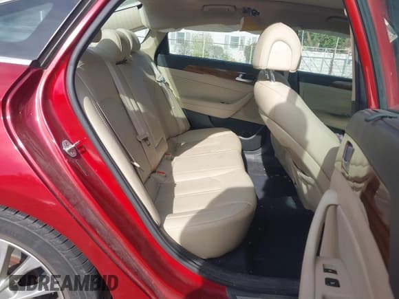 ✅ 2015 Hyundai Sonata Limited • VIN: 5NPE34AF0FH099714 • Лот: 43544168. Опубликован ранее на IAAI с пробегом 116 872 миль. Бесплатный доступ к архиву аукционных продаж из США и подробный отчёт об истории автомобиля на DreamBid. Изображение 8.