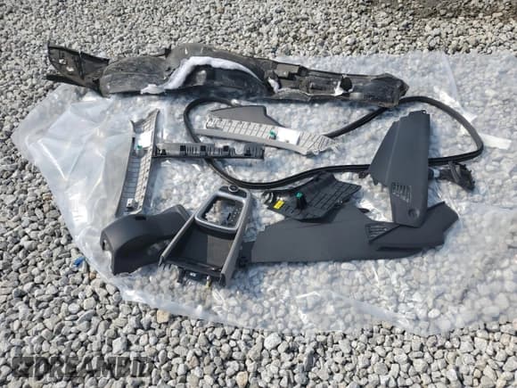 ✅ 2020 Hyundai Venue SEL • VIN: KMHRC8A37LU032104 • Lot: 62115935. Listed on Copart with Not provided. Free auction sales archive from the USA and detailed vehicle history report at DreamBid. Image 12.