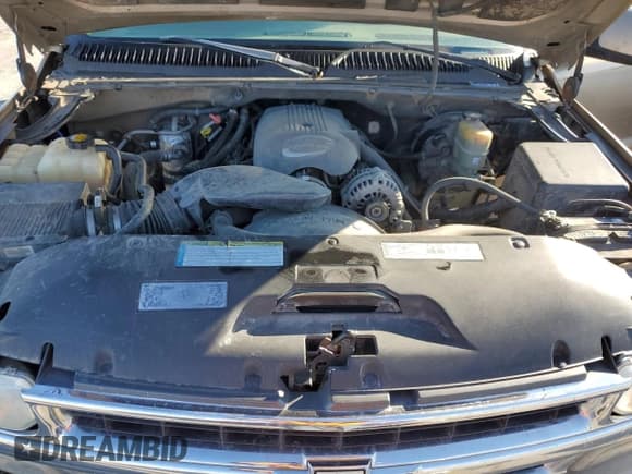 ✅ 2001 Chevrolet Suburban LS • VIN: 3GNEC16T01G197213 • Лот: 86108854. Опубликован ранее на Copart с пробегом 326 706 миль. Бесплатный доступ к архиву аукционных продаж из США и подробный отчёт об истории автомобиля на DreamBid. Изображение 12.