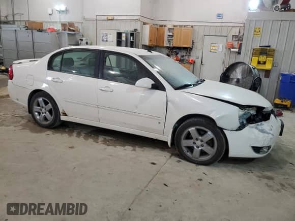 2007 Chevrolet Malibu LTZ z VIN 1G1ZU57NX7F208882, wystawiony jako Copart lot #62678914 z przebiegiem 167 590 mil mil oraz Nie do naprawy • Non repairable. Historia ofert i sprzedaży dostępna na DreamBid. Obrazek 4.