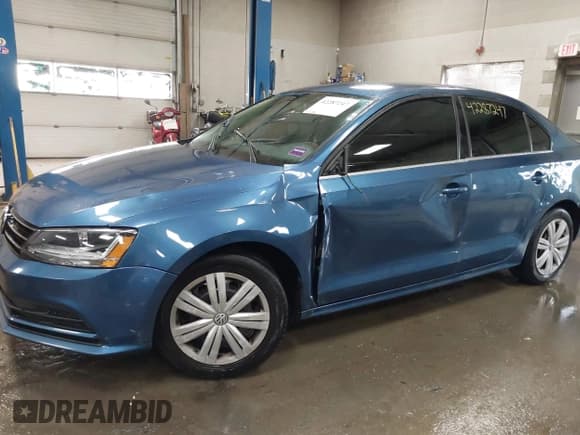 ✅ 2017 Volkswagen Jetta S • VIN: 3VW167AJ7HM255639 • Lot: 42287247. Listed on IAAI with 117,783 mi. Free auction sales archive from the USA and detailed vehicle history report at DreamBid. Image 6.