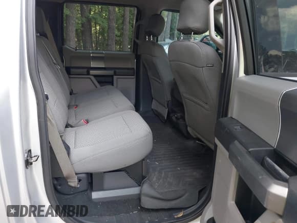 ✅ 2017 Ford F-250 Lariat • VIN: 1FT7W2BT7HEC06656 • Lot: 42826452. Wystawiony na IAAI z przebiegiem 123 947 mil. Bezpłatny archiwum sprzedaży aukcyjnych z USA i szczegółowy raport historii pojazdu na DreamBid. Zdjęcie 8.