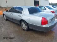 ✅ 2004 Lincoln Town Car Signature • VIN: 1LNHM81WX4Y662048 • Lot: 43306938. Listed on IAAI with 143,979 mi. Free auction sales archive from the USA and detailed vehicle history report at DreamBid. Image 3.