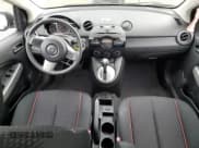 ✅ 2013 Mazda 2 Touring • VIN: JM1DE1LZ0D0157357 • Lot: 82677805. Wystawiony na Copart z przebiegiem 62 615 mil. Bezpłatny archiwum sprzedaży aukcyjnych z USA i szczegółowy raport historii pojazdu na DreamBid. Zdjęcie 8.