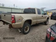 ✅ 2006 Chevrolet Silverado 2500HD Work Truck • VIN: 1GCHK29U76E173234 • Lot: 78098314. Wystawiony na Copart z przebiegiem 107 937 mil. Bezpłatny archiwum sprzedaży aukcyjnych z USA i szczegółowy raport historii pojazdu na DreamBid. Zdjęcie 3.