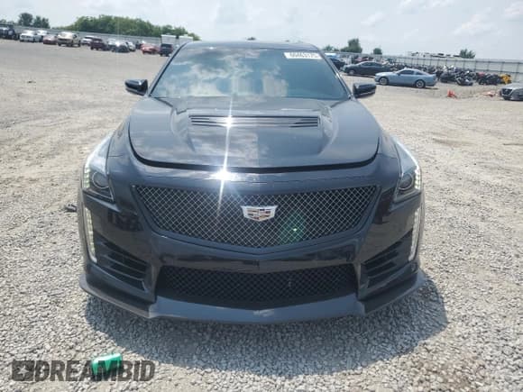 ✅ 2017 Cadillac CTS-V • VIN: 1G6A15S6XH0142421 • Лот: 60463175. Опубликован ранее на Copart с пробегом 84 250 миль. Бесплатный доступ к архиву аукционных продаж из США и подробный отчёт об истории автомобиля на DreamBid. Изображение 5.