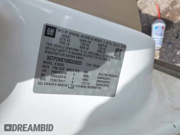 ✅ 2013 GMC Sierra 1500 SLT • VIN: 3GTP2WE79DG290225 • Lot: 42564482. Listed on IAAI with 175,873 mi. Free auction sales archive from the USA and detailed vehicle history report at DreamBid. Image 9.