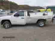 2009 Chevrolet Silverado 2500HD Work Truck z VIN 1GCHK44K69E163090, wystawiony jako IAAI lot #43523477 z przebiegiem 69 802 mil mil oraz . Historia ofert i sprzedaży dostępna na DreamBid. Obrazek 13.