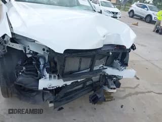 ✅ 2023 Volvo XC90 Plus Bright Theme • VIN: YV4H60CN3P1940805 • Lot: 43104022. Listed on IAAI with 28,488 mi. Free auction sales archive from the USA and detailed vehicle history report at DreamBid. Image 6.