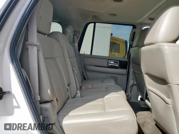 ✅ 2017 Lincoln Navigator Select • VIN: 5LMJJ2HT8HEL10044 • Lot: 85380215. Listed on Copart with 47,600 mi. Free auction sales archive from the USA and detailed vehicle history report at DreamBid. Image 11.