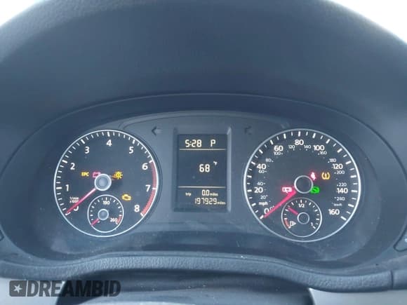 ✅ 2015 Volkswagen Passat S • VIN: 1VWAT7A31FC014572 • Lot: 43681668. Listed on IAAI with 197,929 mi. Free auction sales archive from the USA and detailed vehicle history report at DreamBid. Image 7.