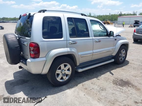 ✅ 2005 Jeep Liberty Limited • VIN: 1J4GK58K45W604144 • Lot: 42280563. Listed on IAAI with 139,078 mi. Free auction sales archive from the USA and detailed vehicle history report at DreamBid. Image 4.