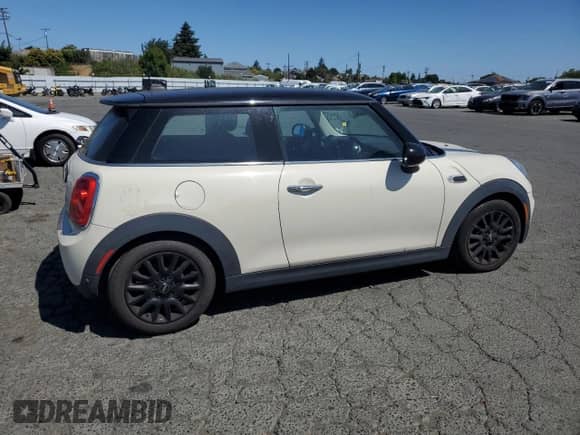 2019 MINI Hardtop Cooper with VIN WMWXP5C52K2H29767, listed as a Copart auction lot 61006445 with 50,212 mi miles and Salvage title. Bid and sale history available at DreamBid. Image 3.