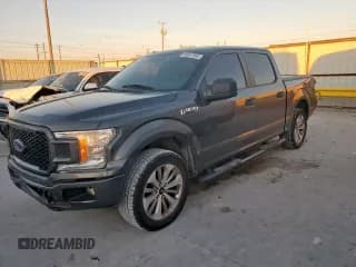 ✅ 2018 Ford F-150 XLT • VIN: 1FTEW1CP2JKF70932 • Lot: 90567895. Wystawiony na Copart z przebiegiem 127 600 mil. Bezpłatny archiwum sprzedaży aukcyjnych z USA i szczegółowy raport historii pojazdu na DreamBid. Zdjęcie 1.