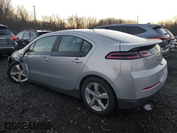 ✅ 2015 Chevrolet Volt • VIN: 1G1RB6E4XFU109673 • Лот: 83888634. Опубликован ранее на Copart с пробегом 108 136 миль. Бесплатный доступ к архиву аукционных продаж из США и подробный отчёт об истории автомобиля на DreamBid. Изображение 2.