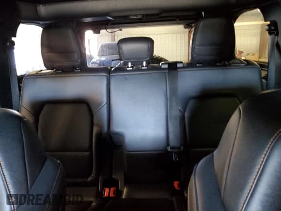 ✅ 2021 Ford Bronco • VIN: 1FMEE5DP2MLB06896 • Lot: 80565015. Wystawiony na Copart z przebiegiem 82 571 mil. Bezpłatny archiwum sprzedaży aukcyjnych z USA i szczegółowy raport historii pojazdu na DreamBid. Zdjęcie 10.