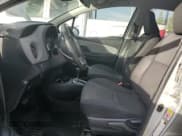 ✅ 2017 Toyota Yaris L • VIN: VNKKTUD38HA077420 • Lot: 92651475. Wystawiony na Copart z przebiegiem 125 390 mil. Bezpłatny archiwum sprzedaży aukcyjnych z USA i szczegółowy raport historii pojazdu na DreamBid. Zdjęcie 7.