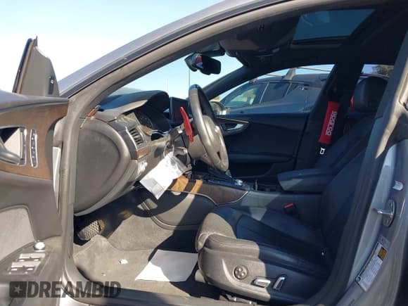 ✅ 2016 Audi A7 Prestige • VIN: WAU2GAFCXGN013022 • Lot: 41651979. Listed on IAAI with Not provided. Free auction sales archive from the USA and detailed vehicle history report at DreamBid. Image 5.