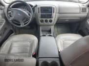 ✅ 2005 Ford Explorer XLT • VIN: 1FMDU73W05UA42856 • Лот: 82315145. Опубликован ранее на Copart с пробегом 134 094 миль. Бесплатный доступ к архиву аукционных продаж из США и подробный отчёт об истории автомобиля на DreamBid. Изображение 8.