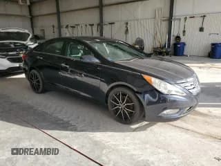✅ 2012 Hyundai Sonata SE • VIN: 5NPEC4AB9CH410775 • Lot: 86782915. Listed on Copart with 145,315 mi. Free auction sales archive from the USA and detailed vehicle history report at DreamBid. Image 4.