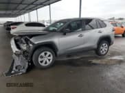 ✅ 2025 Toyota RAV4 LE • VIN: 2T3F1RFVXSC504313 • Лот: 91577275. Опубликован ранее на Copart с пробегом 18 478 миль. Бесплатный доступ к архиву аукционных продаж из США и подробный отчёт об истории автомобиля на DreamBid. Изображение 1.