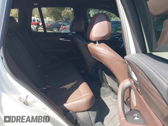 ✅ 2019 BMW X3 M40i • VIN: 5UXTS3C50K0Z04822 • Lot: 42087288. Wystawiony na IAAI z przebiegiem 54 581 mil. Bezpłatny archiwum sprzedaży aukcyjnych z USA i szczegółowy raport historii pojazdu na DreamBid. Zdjęcie 8.