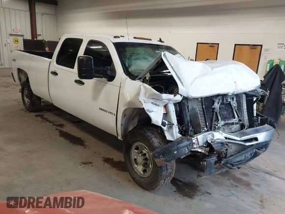 2007 Chevrolet Silverado 2500HD 1LT z VIN 1GCHK23647F512117, wystawiony jako IAAI lot #41359591 z przebiegiem 289 455 mil mil oraz . Historia ofert i sprzedaży dostępna na DreamBid. Obrazek 1.