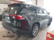 ✅ 2024 Toyota Highlander XLE • VIN: 5TDAAAB51RS034569 • Lot: 42546141. Listed on IAAI with 39,545 mi. Free auction sales archive from the USA and detailed vehicle history report at DreamBid. Image 4.