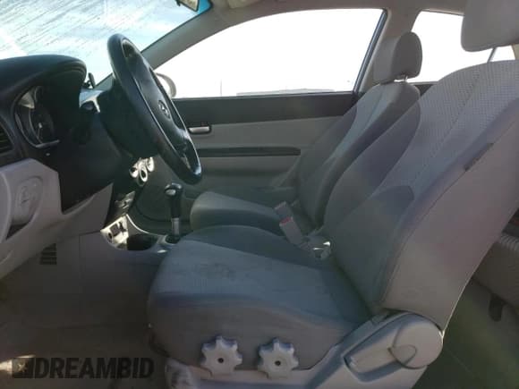 ✅ 2007 Hyundai Accent SE • VIN: KMHCN36C27U046557 • Лот: 48677314. Опубликован ранее на Copart с пробегом 184 382 миль. Бесплатный доступ к архиву аукционных продаж из США и подробный отчёт об истории автомобиля на DreamBid. Изображение 7.