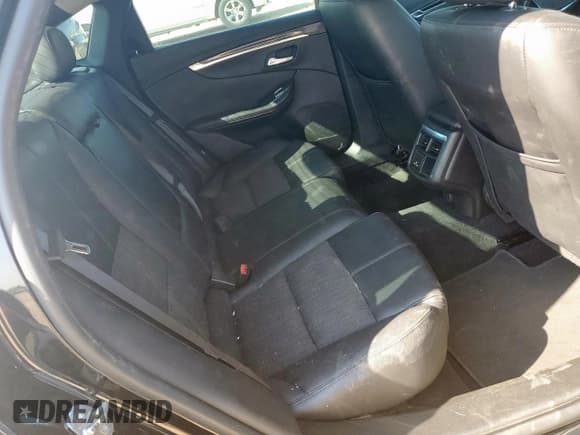 ✅ 2019 Chevrolet Impala LT • VIN: 1G11Z5S34KU144864 • Lot: 80406305. Wystawiony na Copart z przebiegiem 122 329 mil. Bezpłatny archiwum sprzedaży aukcyjnych z USA i szczegółowy raport historii pojazdu na DreamBid. Zdjęcie 10.