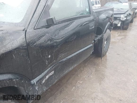 ✅ 1999 Chevrolet S-10 • VIN: 1GCCS1445X8101850 • Лот: 41223361. Опубликован ранее на IAAI с пробегом 160 928 миль. Бесплатный доступ к архиву аукционных продаж из США и подробный отчёт об истории автомобиля на DreamBid. Изображение 6.