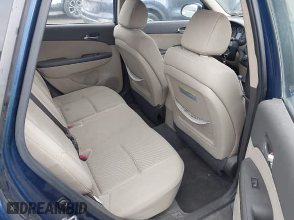 ✅ 2011 Hyundai Elantra SE • VIN: KMHDC8AE7BU096279 • Lot: 43611034. Listed on IAAI with 175,000 mi. Free auction sales archive from the USA and detailed vehicle history report at DreamBid. Image 8.